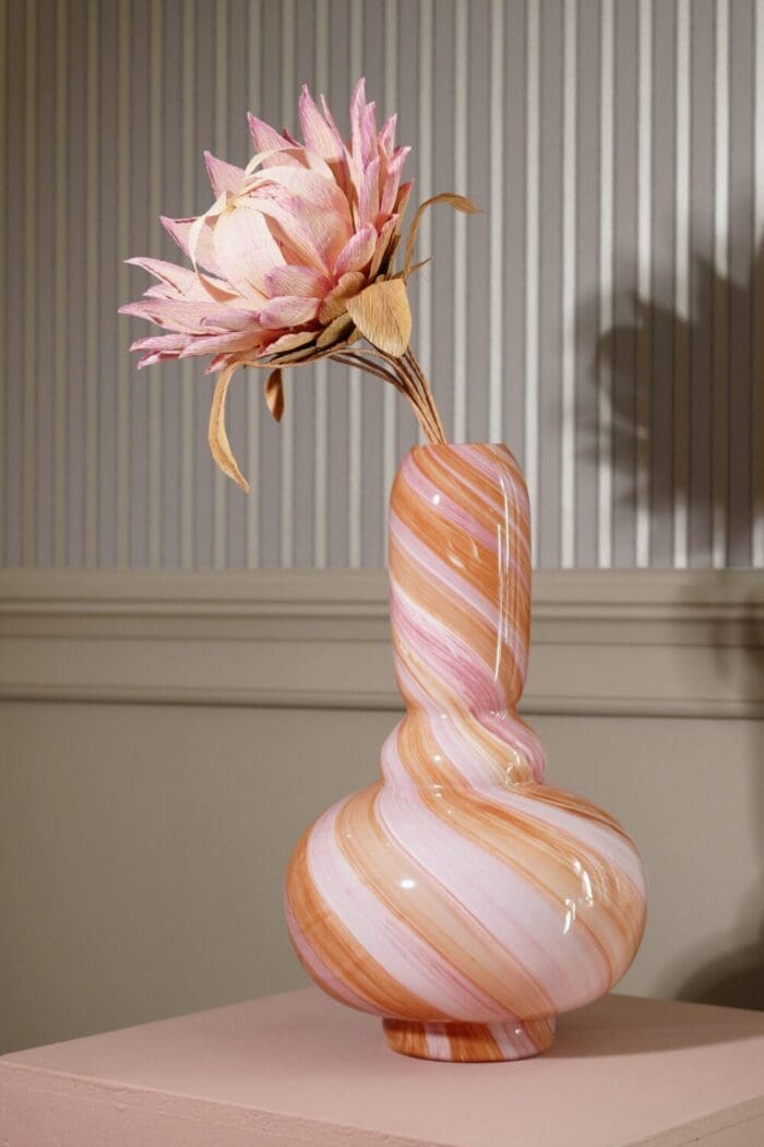 Twirl Vase Tall Pink/Orange – Eden Outcast